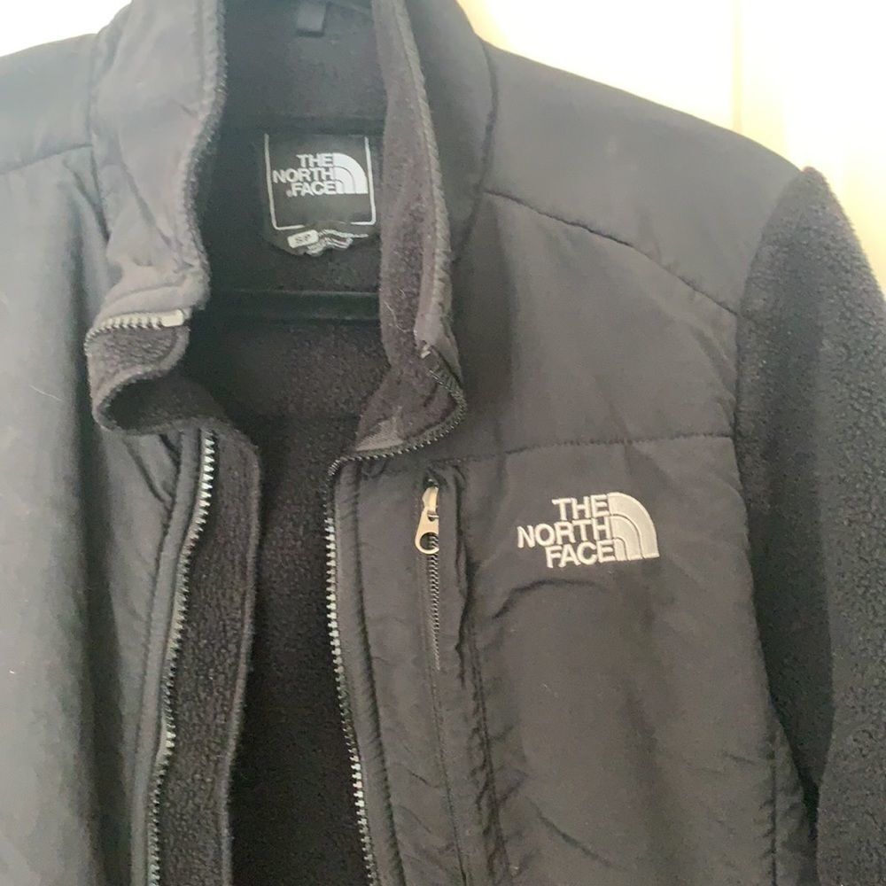 North face jacket - Picture 2 of 6